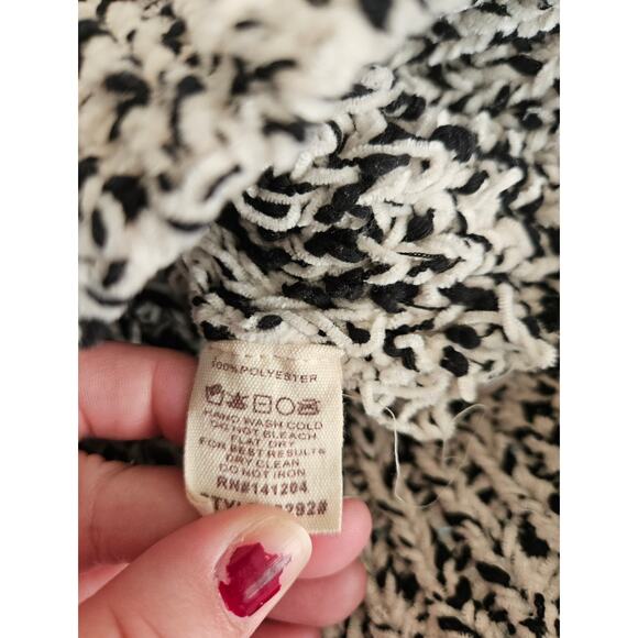 The Nines Small Long Sleeve Knit Pullover Sweater - Picture 4 of 8